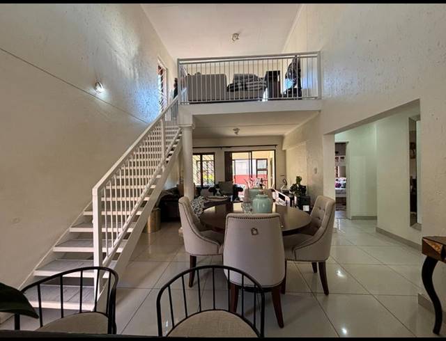 3 BEDROOM TOWNHOUSE FOR SALE IN NORTH RIDING